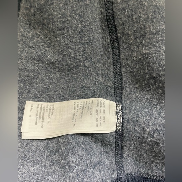 Abercrombie Navy Blue zip-up fleece inside - Picture 11 of 15
